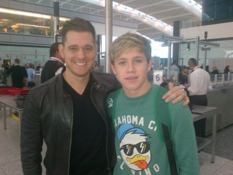 tattooedzayn:  eddiebrettt:  malabami: Look who I met in the airport yesterday! @michaelbuble !