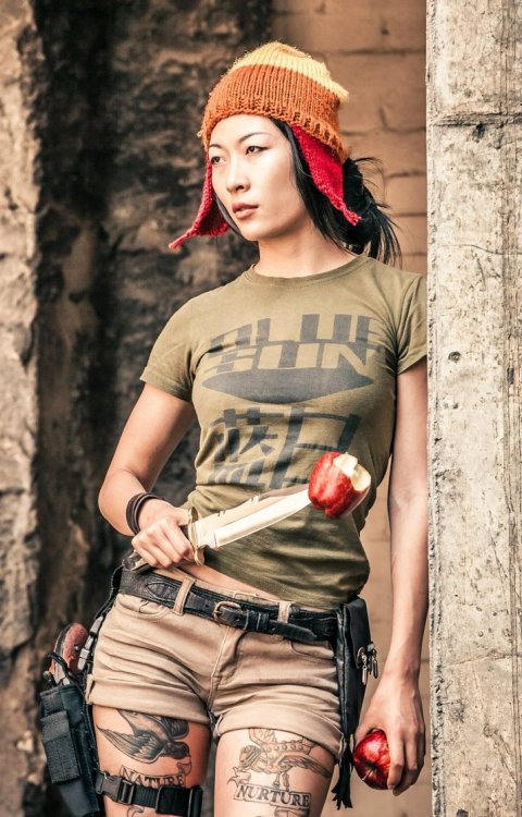 carapace-cowl:Genderbent Jayne from Firefly cosplay that is AMAZING. geekmehard:whitesupremacyk