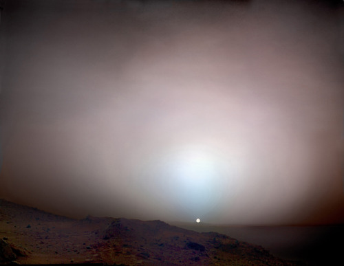 ohmysagan: Sunset on Mars. Appearing only about two-thirds the size it does from Earth, the Sun sets