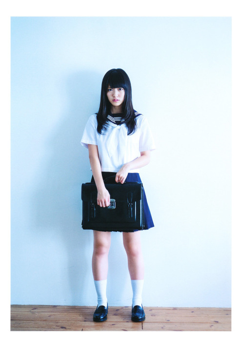 yic17:  Suzuki Airi in school uniform. <3