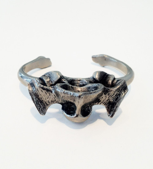 bridgettelizabeth: SKINGRAFT - VERTEBRAE BRACELET Vertebrae bracelet made of white bronze. Can be wo