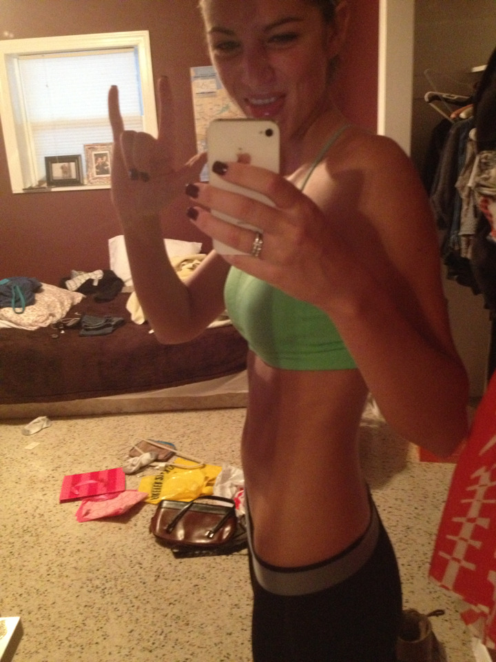 threadthroughneedle:  Post work out 3miles