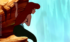 petitetiaras:  At first, Pocahontas wanted to chase after the settlers, but then