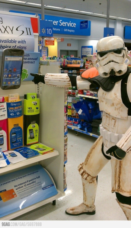 keyofmgy: candlehat: thejediwalking: Look Sir… Droids LAUGHING MY F*CKING ASS OFF OH MY GOD T