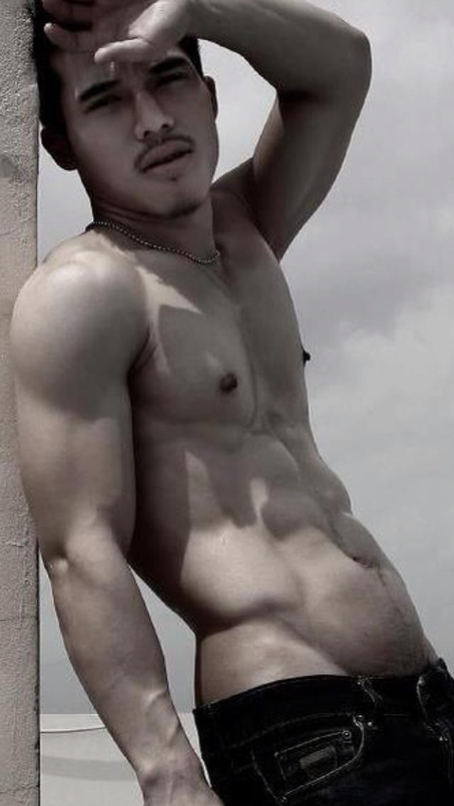 asianmusclefetish:  Original post: http://asianmusclefetish.tumblr.com 