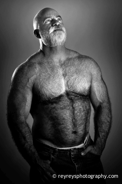 barebearx:  getsnastyonhairydads:  I’d like to rub my sensitive uncut penis on Steve’s Bristly Hairy Thigh till the Itchy Tingly Sensation builds into a toe-curling, mind-blowing, Explosive, Full-Body ORGASM!!!  ~~~PLEASE FOLLOW ME ** ~ ♂♂ OVER