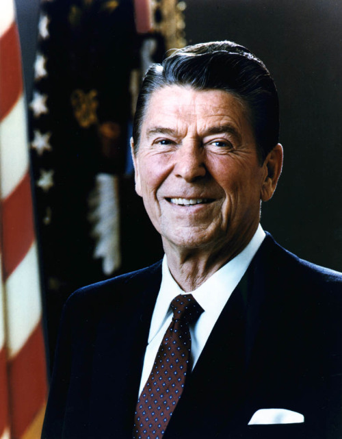 Reagan quit smoking easily, which can be an early sign of Alzheimer’s disease.