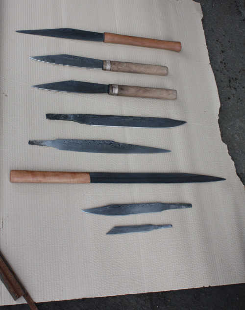 trudheimr:SeaxNot a massive fan of the seax family of weapons, but these have some very pretty patte