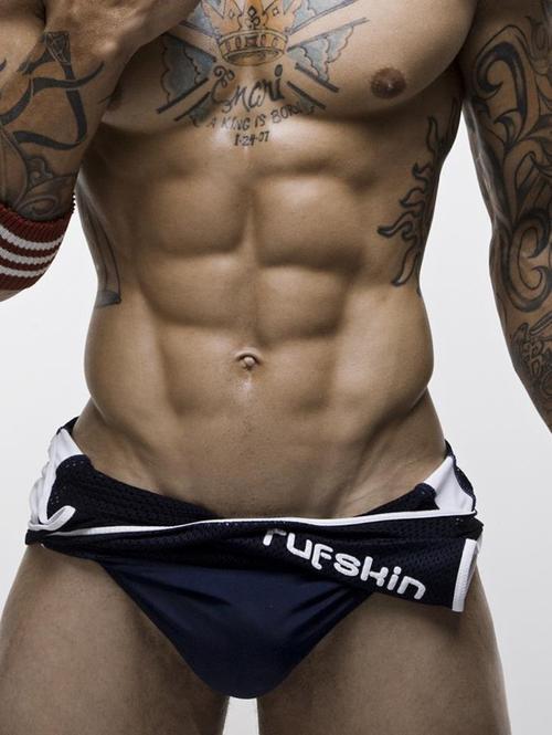 michael-2000:  cupidon69:  color-me-gei:  Down to every last bit.  