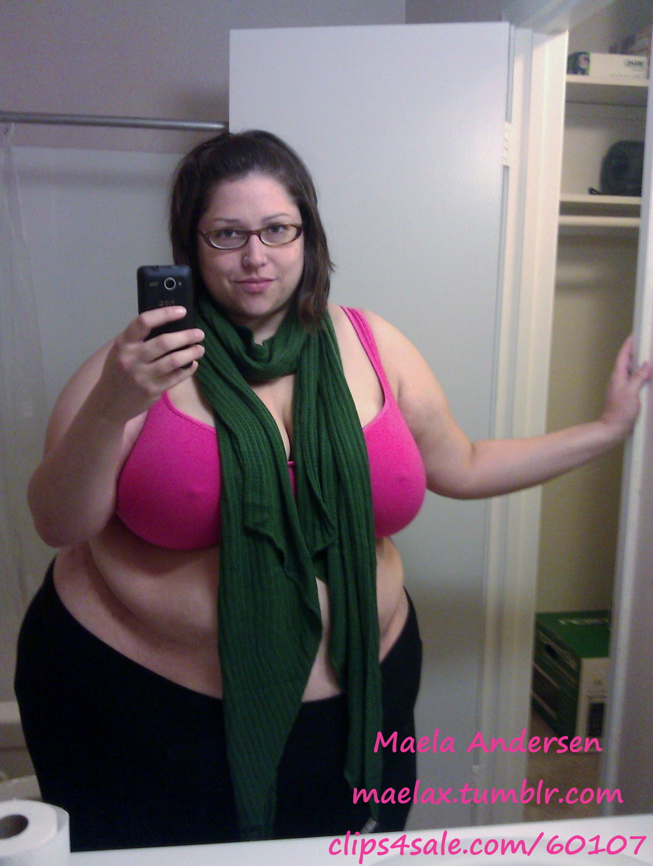 miss-maela:I love pink &amp; green together! My sister bought me this gorgeous