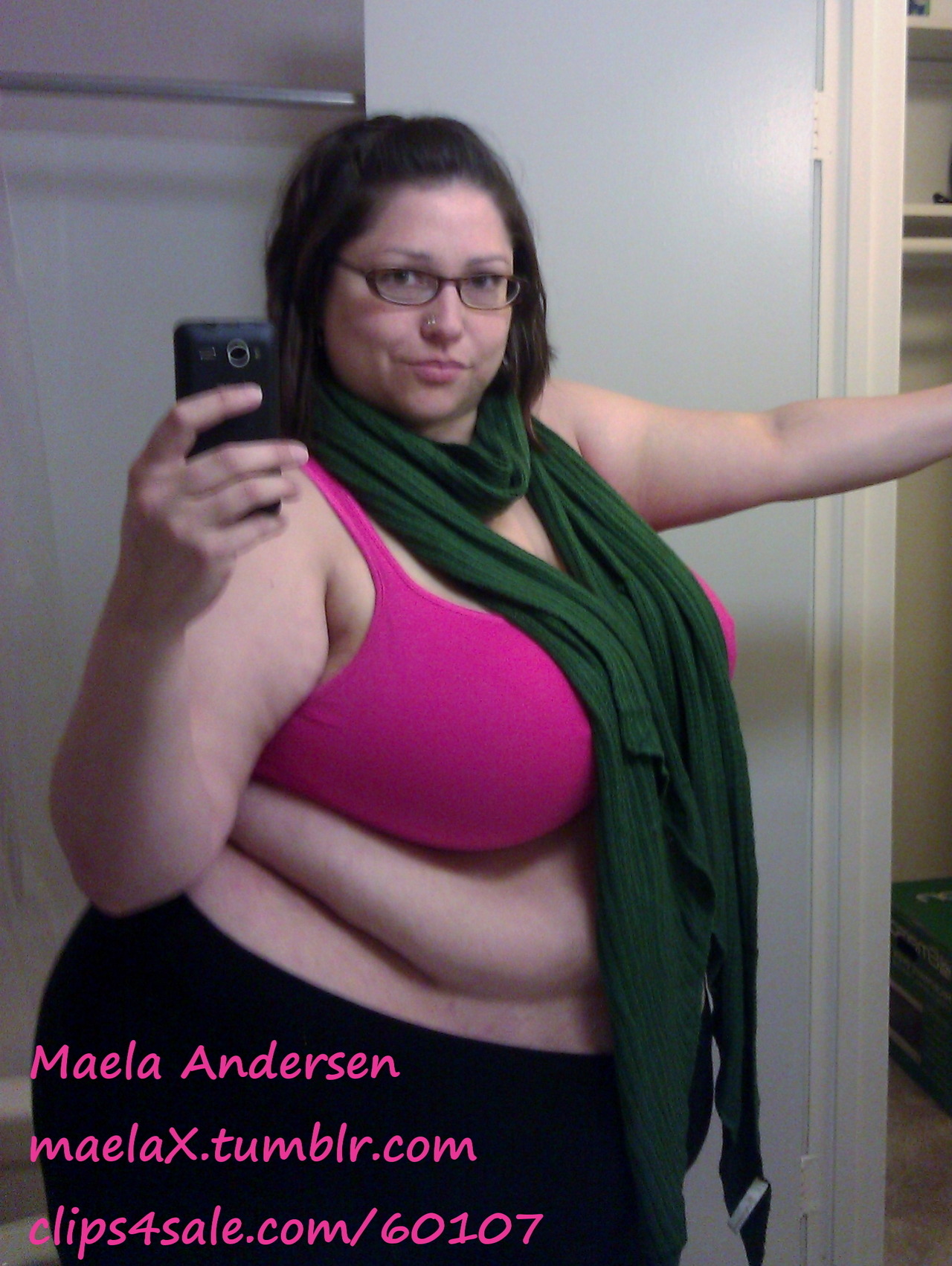miss-maela:I love pink &amp; green together! My sister bought me this gorgeous