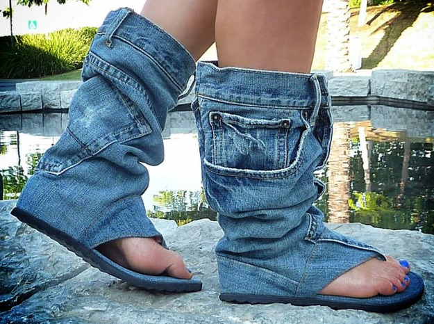 theclearlydope:  We should have division in the CIA dedicated to fashion trends to