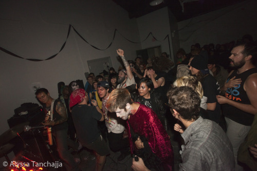 © ALYSSA TANCHAJJA 2012 ALL RIGHTS RESERVED Halloween Pt II in Philadelphia 10/31/12 More photo