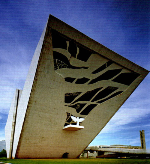 koperkoorts: Oscar Niemeyer. Pantheon of Liberation and Democracy Tancredo Neves, Brasilia, 198