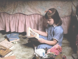 ourtimeisfinite:  fantastic-miss-fox:  you—me—dancing:  lecerise:  Matilda  YES this movie literally forever.  this was me as a kid (beside the genius part) i just loved reading and i wondered why it didn’t make a genius like matilda was :(  watching