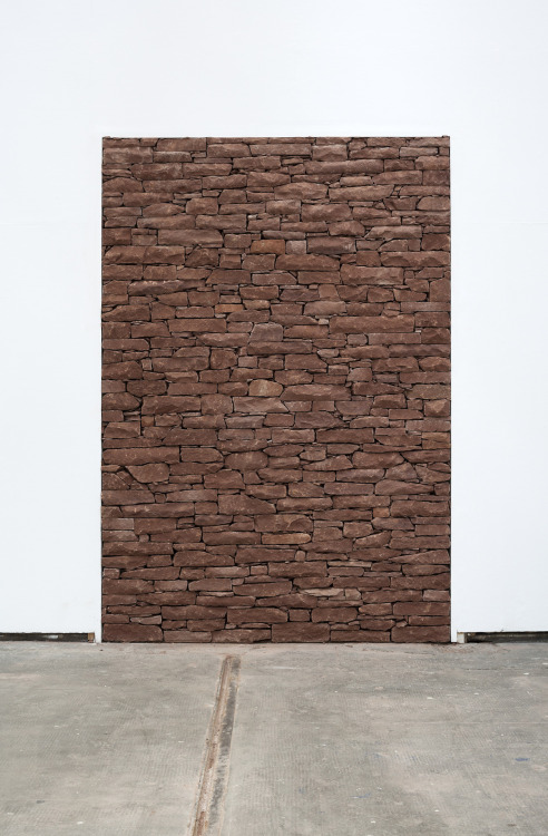 88pp - Jannis Kounellis