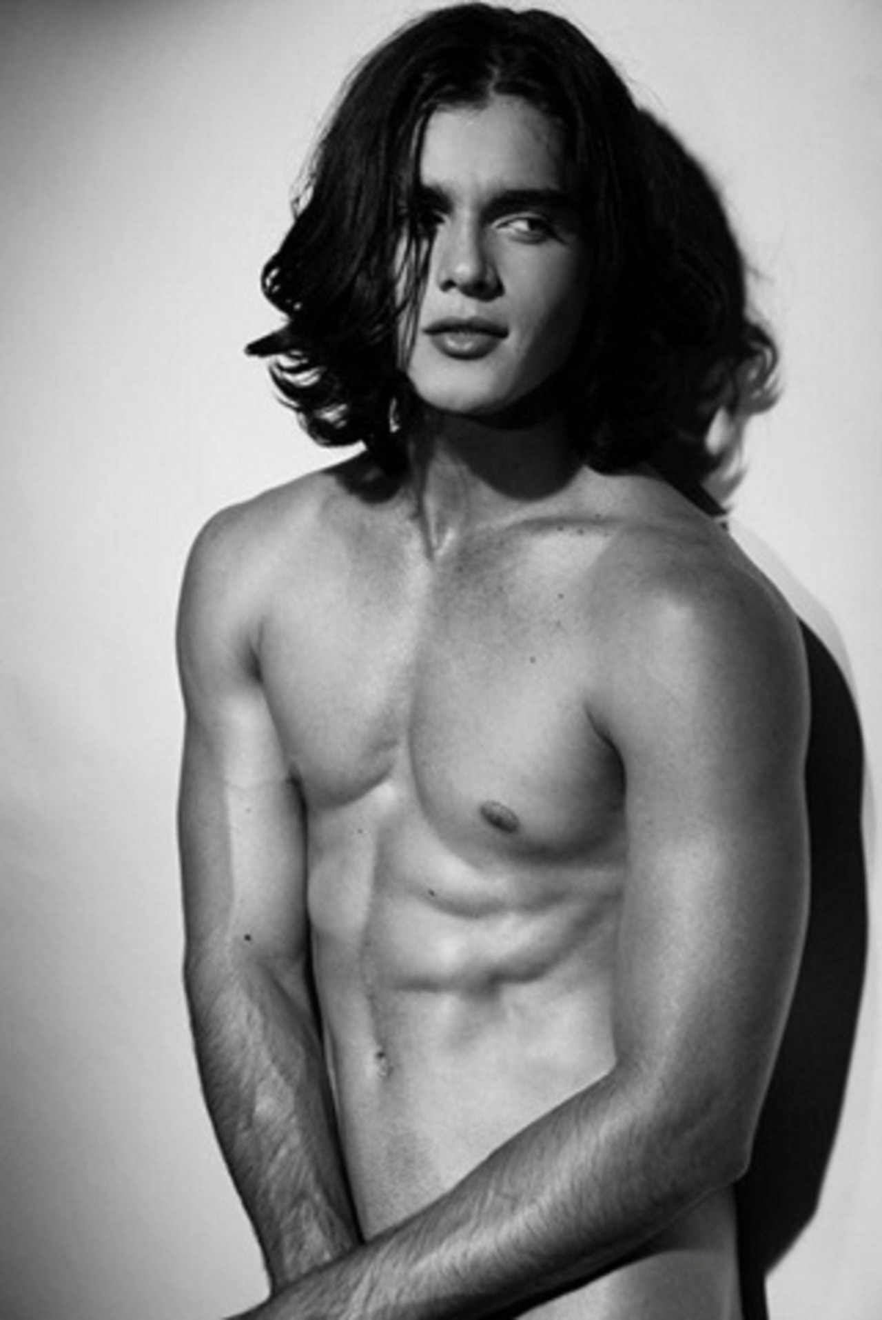 mcgouran:  extra0rd1nary-belleza:  Jhonnes Mattos by Didio  A beautiful boy / man…