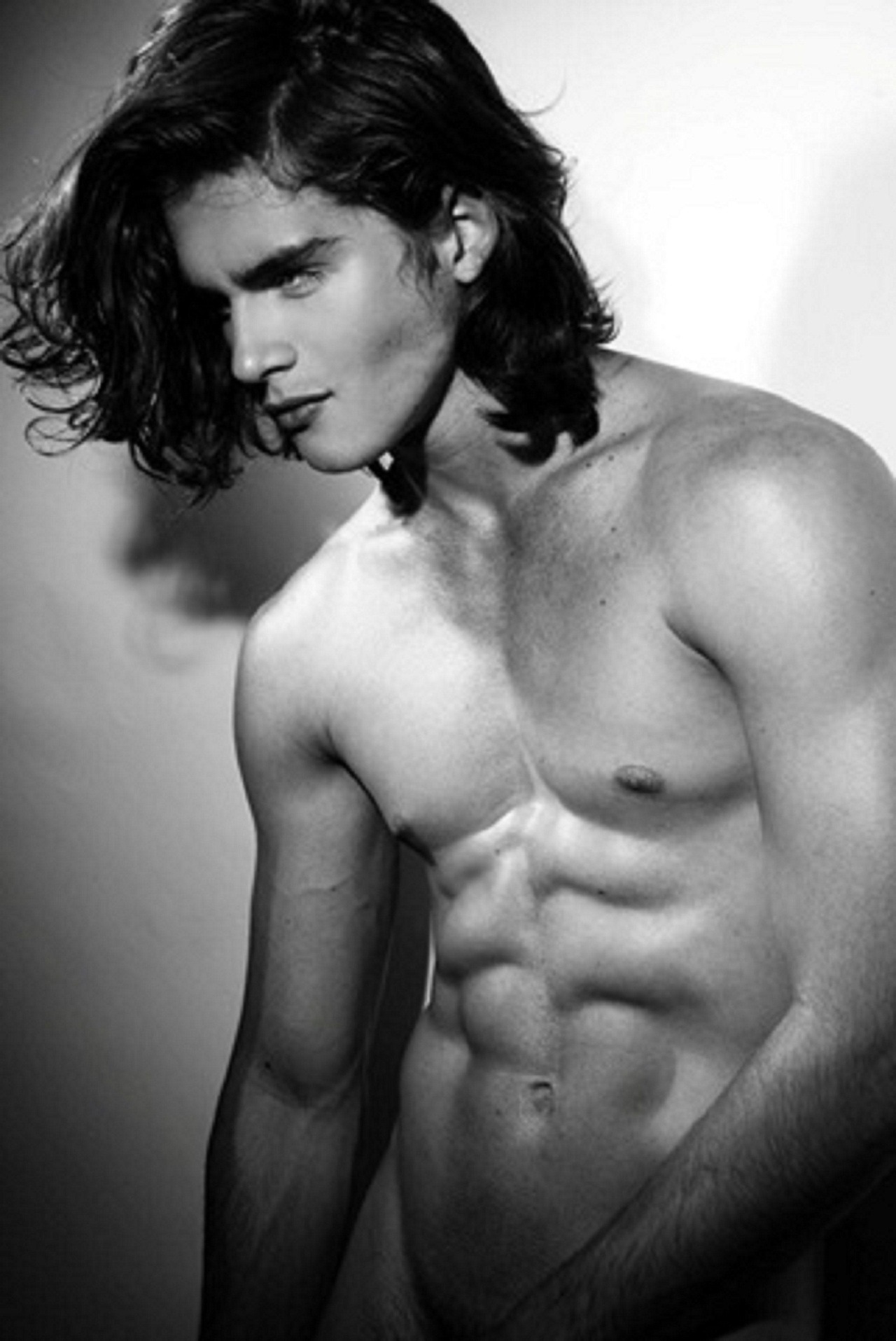 mcgouran:  extra0rd1nary-belleza:  Jhonnes Mattos by Didio  A beautiful boy / man…