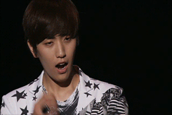 orange-sandeul:  Baro’s ‘Kanojo’ 