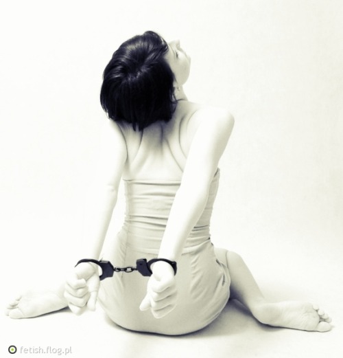 bdsmaniana:  Handcuffed D. mrrrau :) 