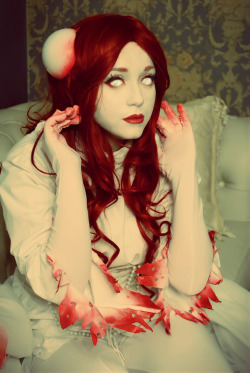 ginknight:  Me as Aradia Megido - Frogsprite-HOMESTUCK (A. Hussie &copy;)Photo by Yuu Phantomhive  