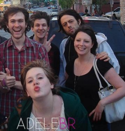 babyofadele:  BRAZIL LOVES ADELE!!