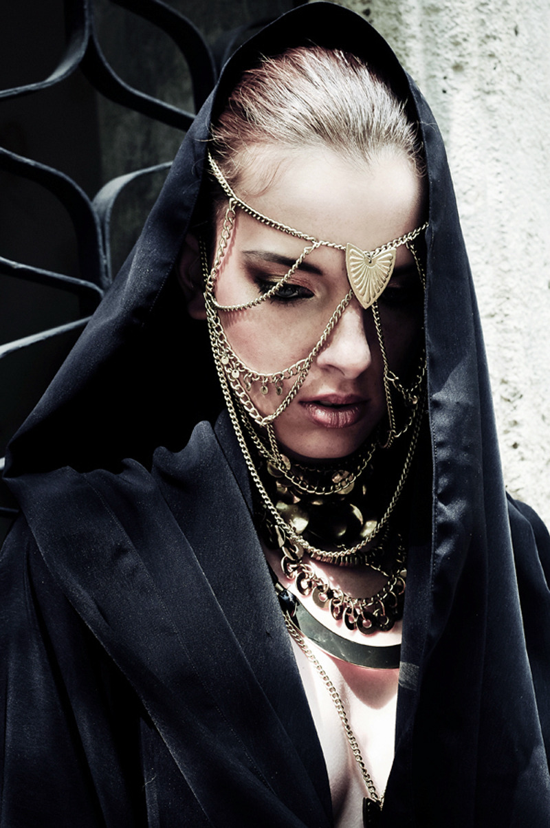 blxck-diamonds:  borgdena:  Styling: Dorci Molnar Photo: Richard Kovacs Make-up: