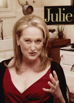 streepsession:  Meryl Streep - ‘Julie and Julia’ Press conference, 2009 P.S. - Stroobs, ladies (and no gentlemen) (;