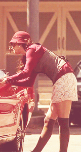 eternalmidnights-blog:  Spencer Hastings + knee high socks 