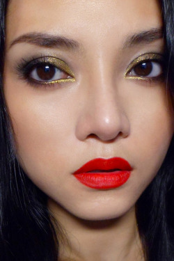 Makeupbox:  Jazzed-Up Classic: Charcoal And Gold Eye With Scarlet Lips — If You’re