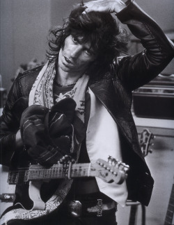 voodoolounge:    Keith Richards backstage