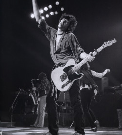 voodoolounge:     Keith Richards on stageduring the tour with the New Barbarians, 1979. © Photo by Brad Elterman.    