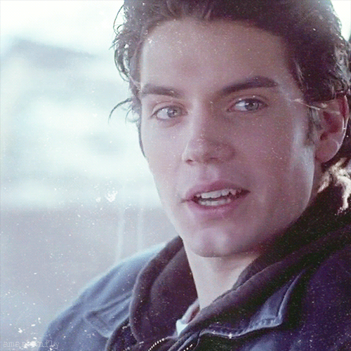 Henry Cavill Is A Greek God Amancanfly Henry Cavill Hellraiser Hellworld