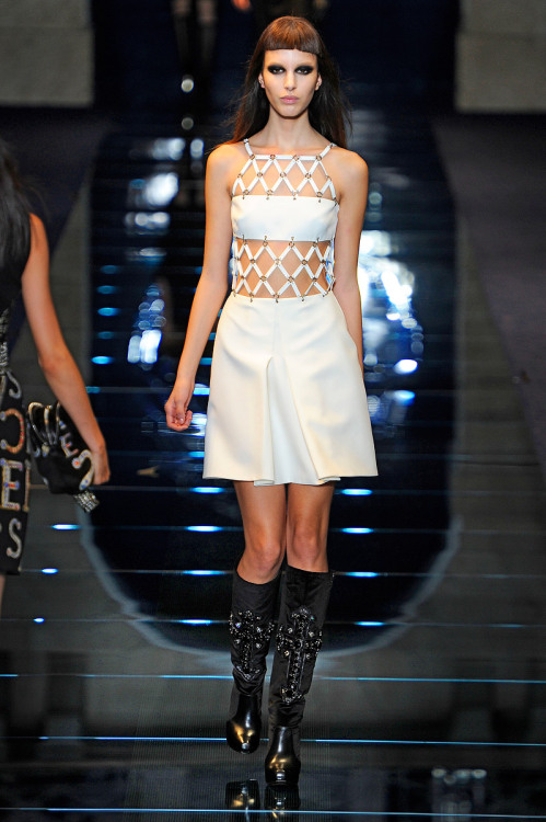 aclockworkpink: Versace F/W 2012, Milan Fashion Week