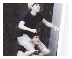  If you had to date 1/5 of 1D, who would you choose? #AskJosh Ooooh might have to