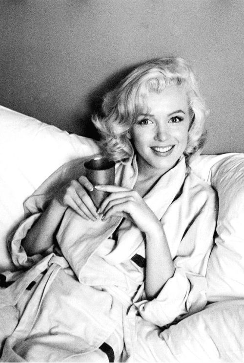 lizandmarilyn: Marilyn Monroe photographed by Milton Greene, 1953.