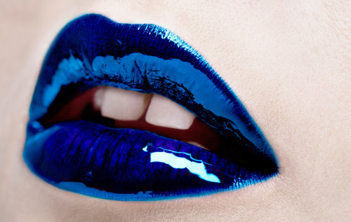 hypnosis-slave:darquefool:zanythoughts:@darquefoolYaaaaasI second thatwet, gemstone-colour lips, I a