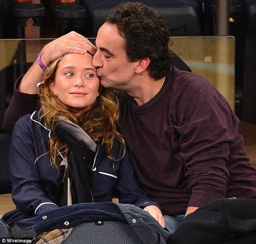 Sex vanessa-lengies:  MARY-KATE OLSEN IS DATING pictures