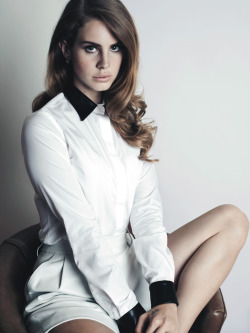 ikilledlanadelrey:  Lana Del Rey 