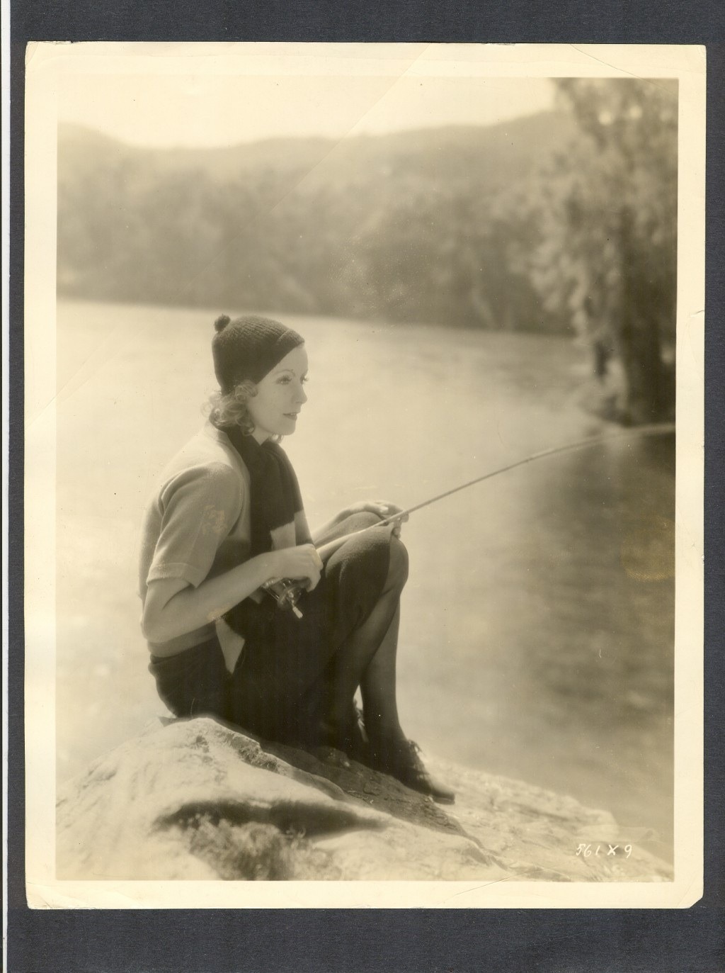 fleuriewerie:  Greta Garbo fishing