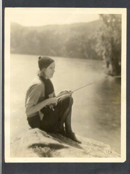 fleuriewerie:  Greta Garbo fishing
