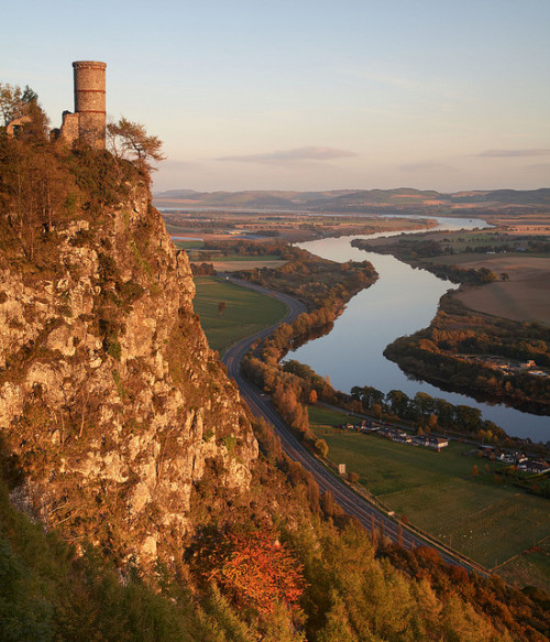 Kinnoul Tower overlooking River Tay, near Perth, Scotland (by Duncan_Smith).