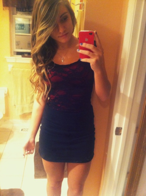 probablylexi:  fun night out with my friends last night (: