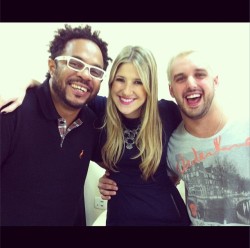 oh-comedy:  calabresadani MIMIJANDO com @marcelomarrom