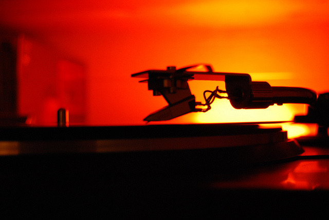 klaustrophobe:  Ortofon Om Pro on Flickr. 