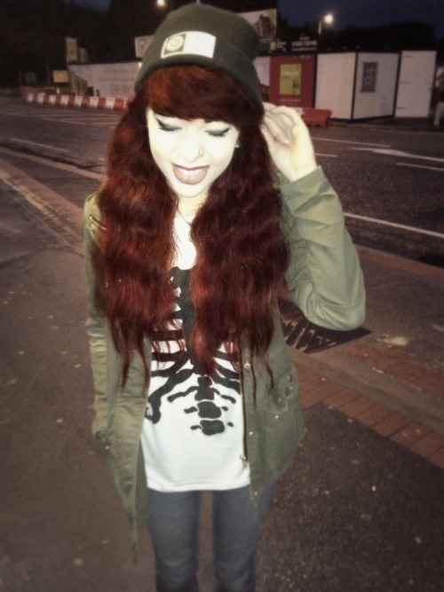 hurriicanelane: my hair looks weirdly very burgundy on this… went on an adventure ahmg!