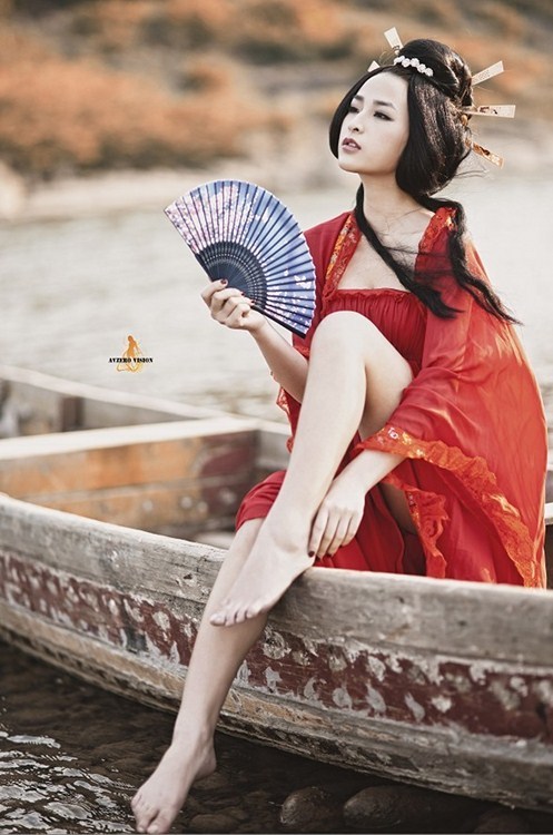 beautyormore:  Beauty, or more…