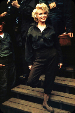  street-gospels: Marilyn Monroe in Korea