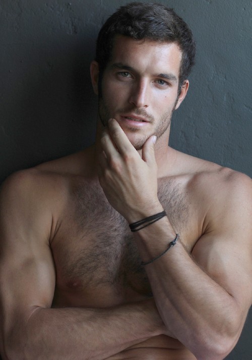 horny-dude:  gorgeous!  