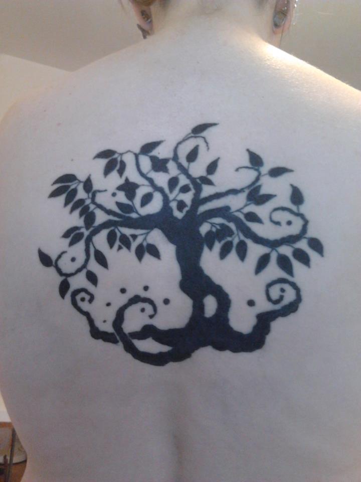 fuckyeahtattoos:  My tree inspired by tim burton style and Fable III. 10-27-12 by